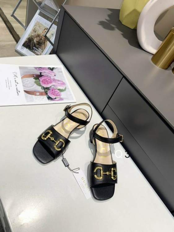 Picture of Gucci Shoes _SKUGuccisz35-40QM01026321